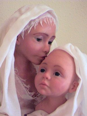 Momchild.jpg (17375 bytes)